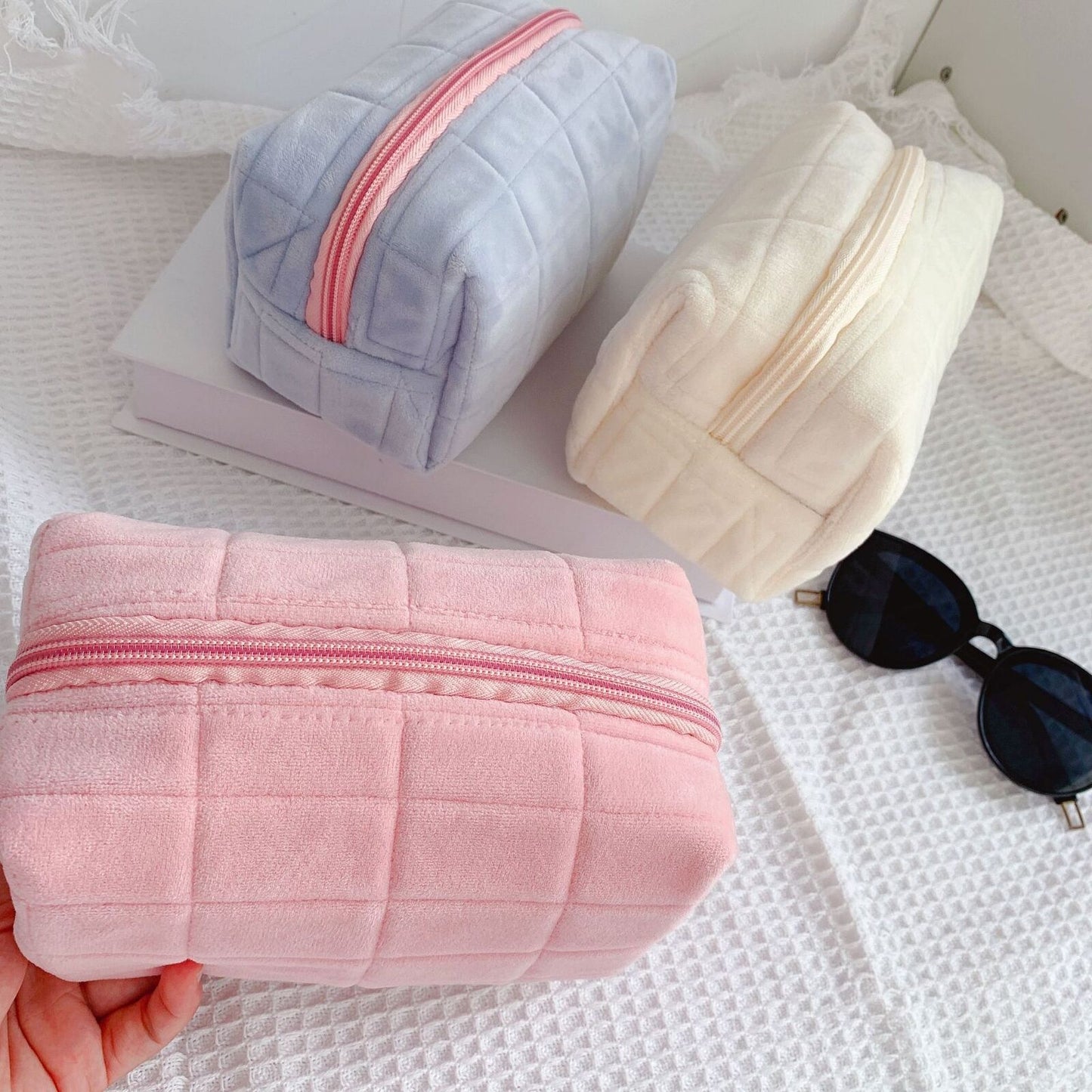Cosmetic Storage Bag Makeup Organizer Handbag Stationery Bag Traveling 9*17*9 CM