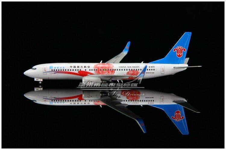 1:400 JC Wings CHINA SOUTHERN BOEING 737-800 Passenger Airplane Diecast Model