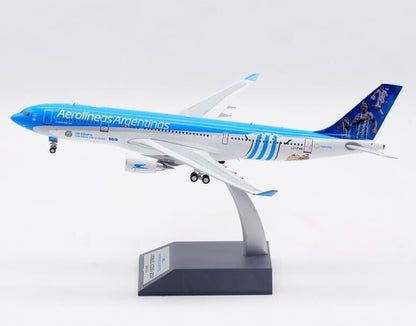 1:200 30CM B-Models Aerolineas Argentina AIRBUS A330-200 Airplane Diecast Model