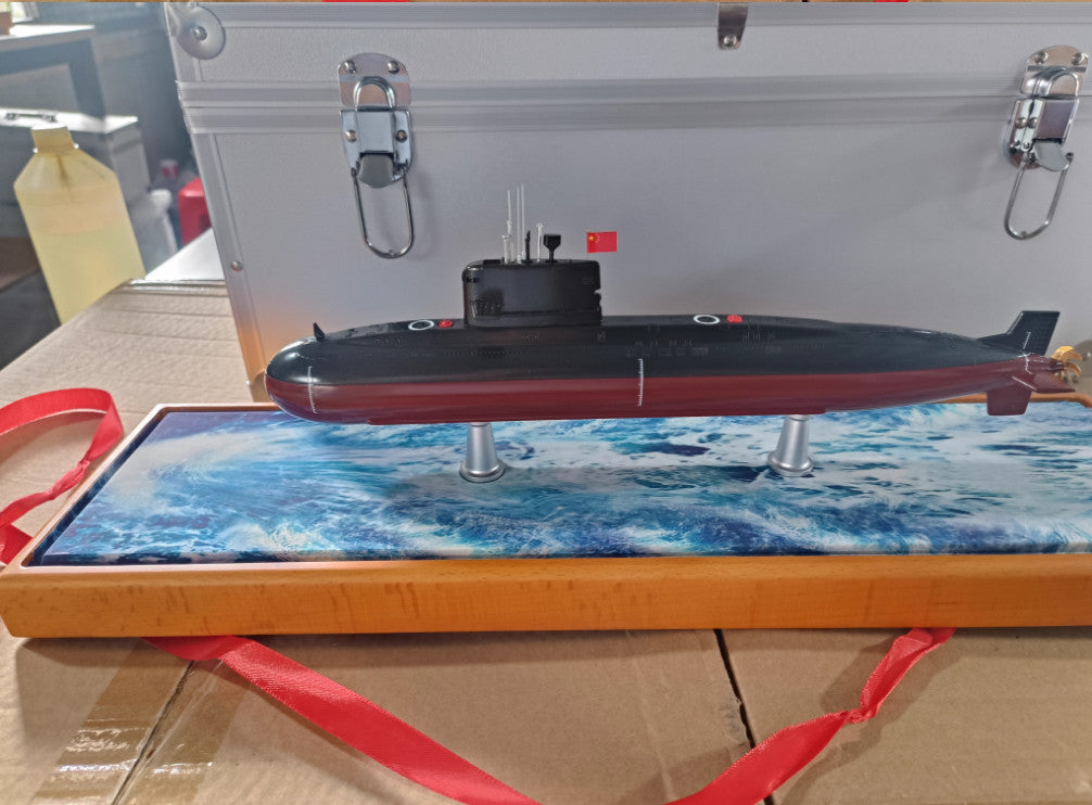 1:200 50CM 039B Attack Submarine Warship Diecast Military Battle Ship Model