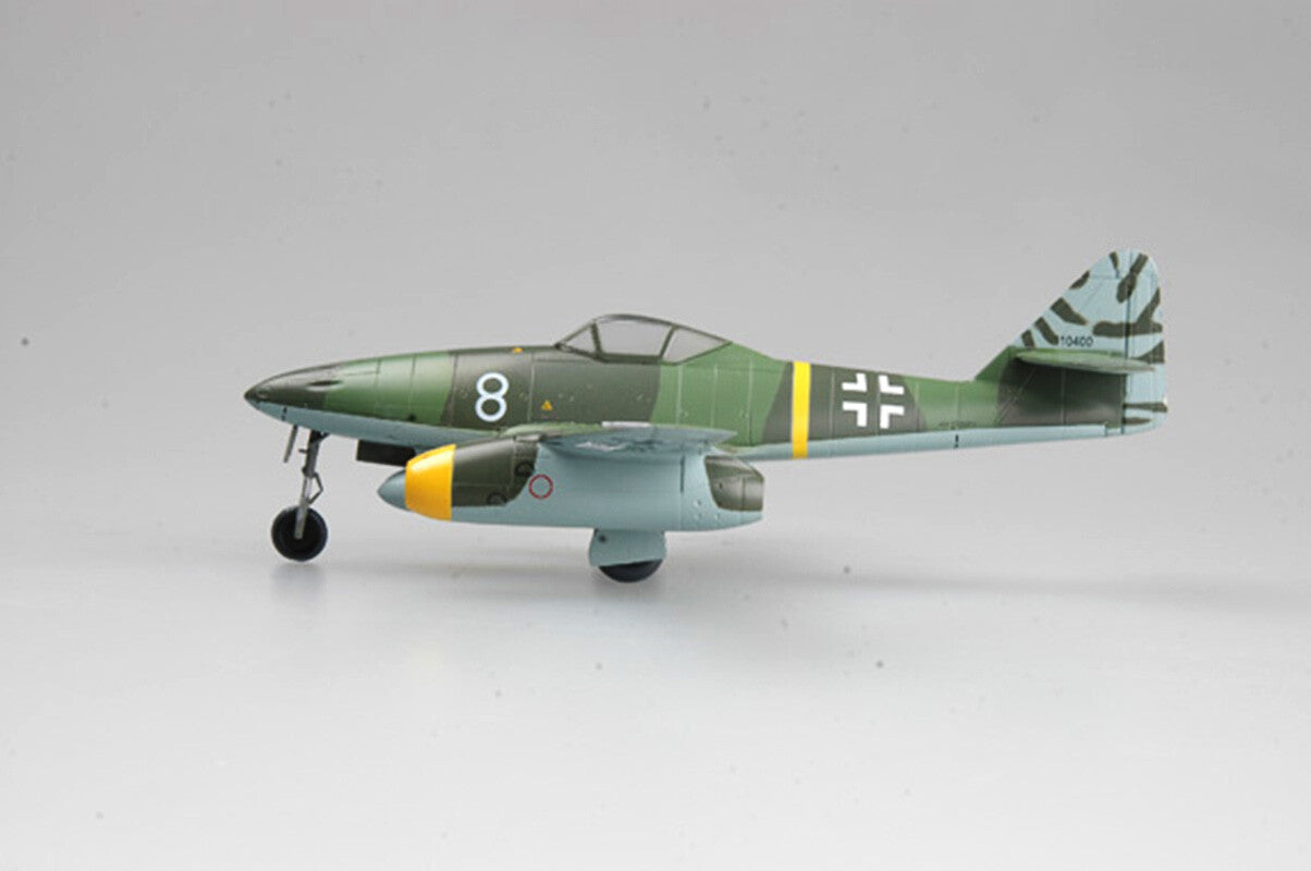WW2 German Me 262 A-1a Schwalbe jet fighter plane aircraft assembled Easy model