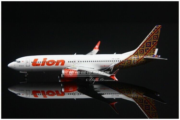 1:400 Phoenix Lion BOEING 737-8MAX Passenger Airplane Diecast Aircraft Model