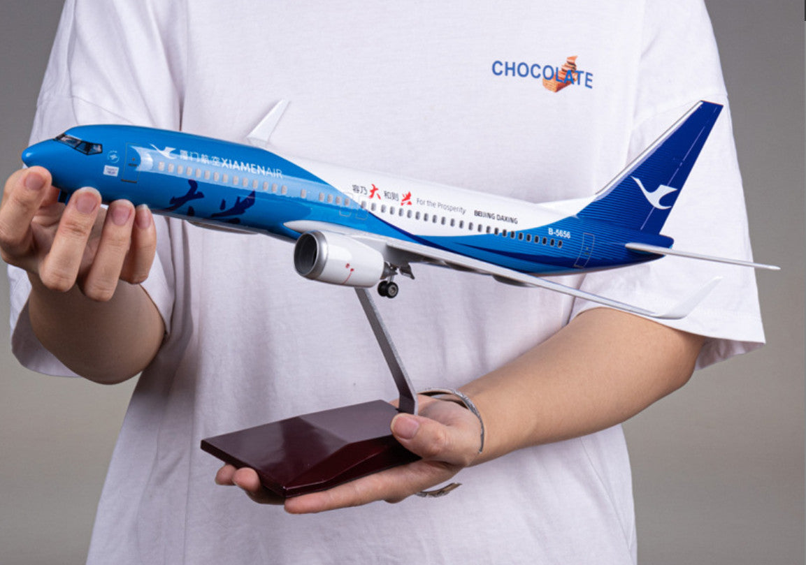 1:85 47CM XIAMENAIR BOEING 737 MAX Passenger Airplane Landing gear Resin Model