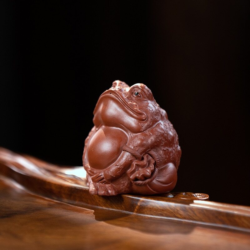 2.48" Chinese Yixing Purple Clay Tea Pet Ornaments Fortune Golden Toad Statue