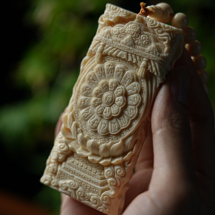 Hand-Carved Ksitigarbha Bodhisattva Pendant | Buddhist Spiritual Necklace