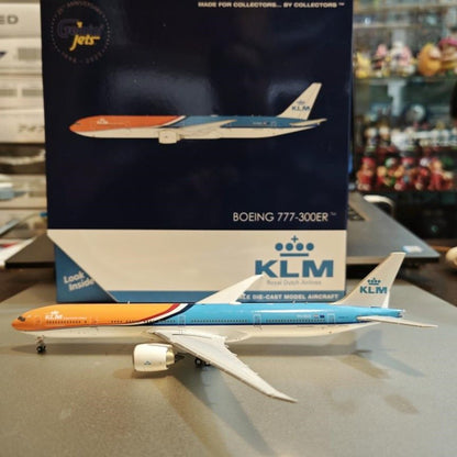 1:400 Geminijets KLM Boeing 777-300ER PH-BVA Passenger Airplane Diecast Model