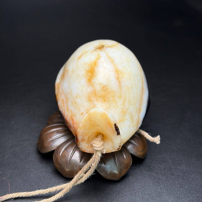Chinese Natural Hetian Jade Hand-carved Exquisite Tortoise Shell Pendant 31161