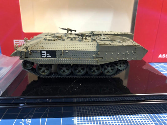 5M 72103C 1/72 Israel Achzarit Armored Personnel Carrier Resin Static Model