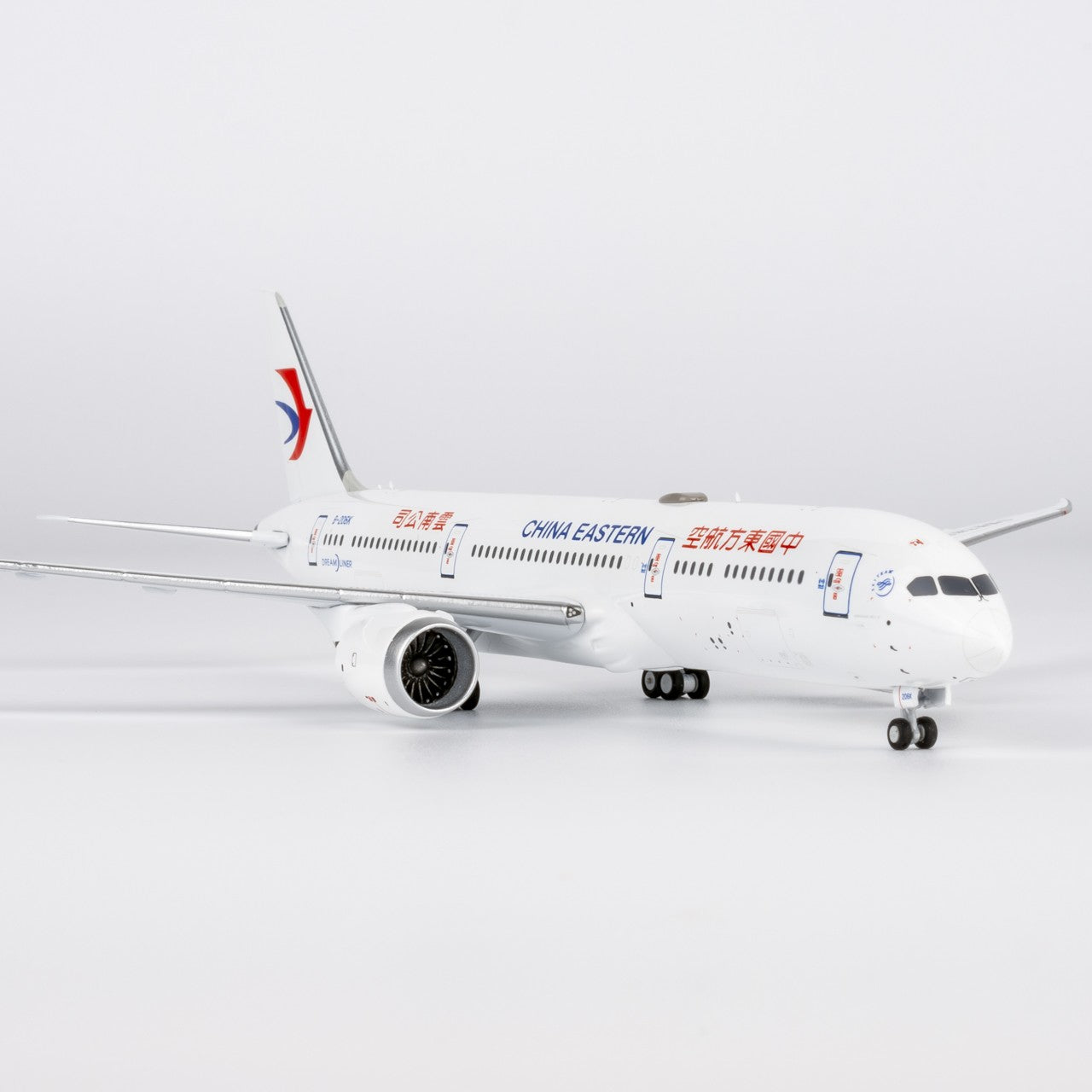 1:400 NGmodels China Eastern Boeing 787-9 Passenger Airplane Diecast Plane Model