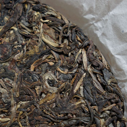 Menghai Chunxiao * 2014 HAIWAN Brand Old Comrade Puerh Tea Cake 357g Raw Pu'er