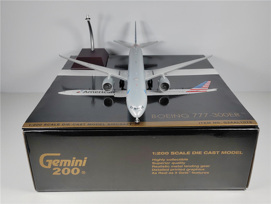 1:200 Geminijets American BOEING B777-300ER Airplane Diecast Aircraft Model