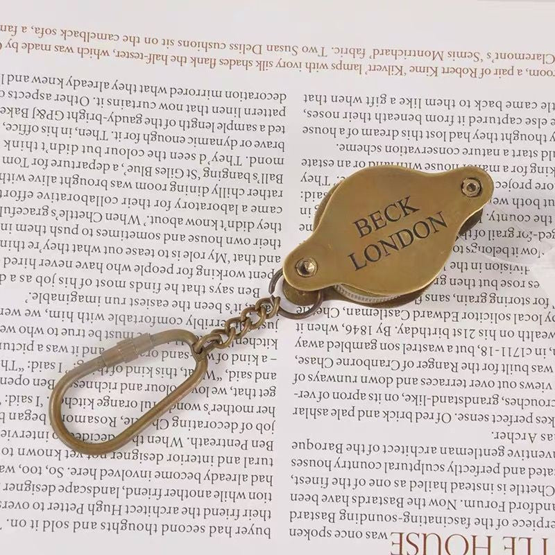 Light Luxury Brass Folding Magnifying Glass 14cm Portable Keychain Reading Lens