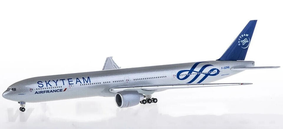 1:400 Hogan AIRFRANCE SKYTEAM BOEING 777-300ER Passenger Airplane Diecast Model