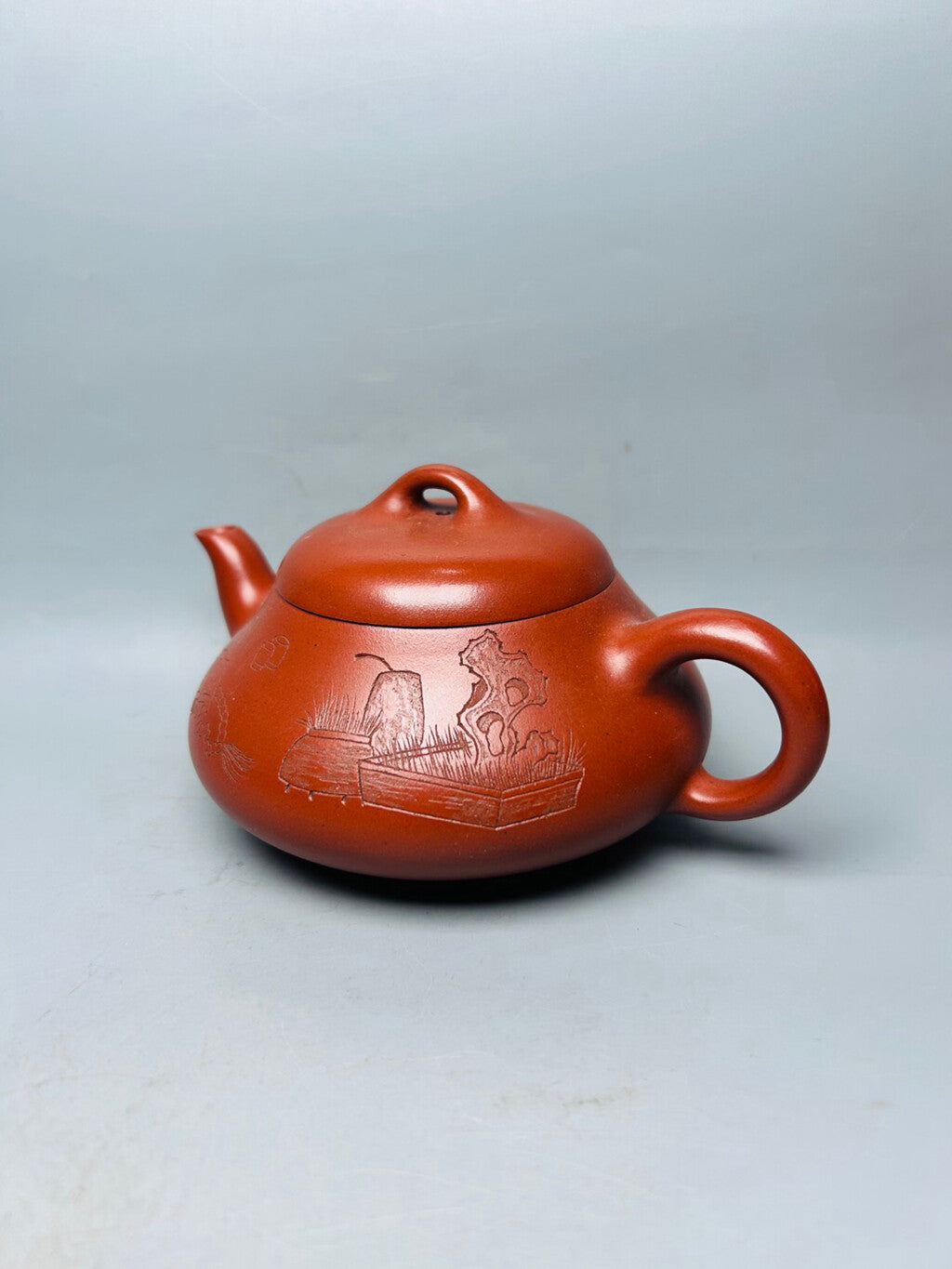 Chinese Yixing Zisha Clay Handmade Exquisite Teapot