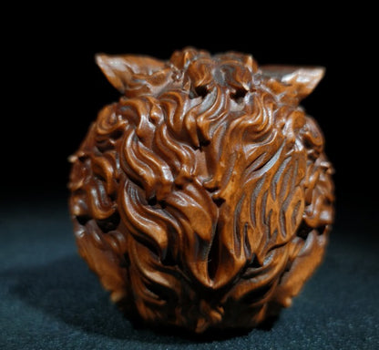 Old Chinese Boxwood Wood Hand Carving Carved Tiger head Statues