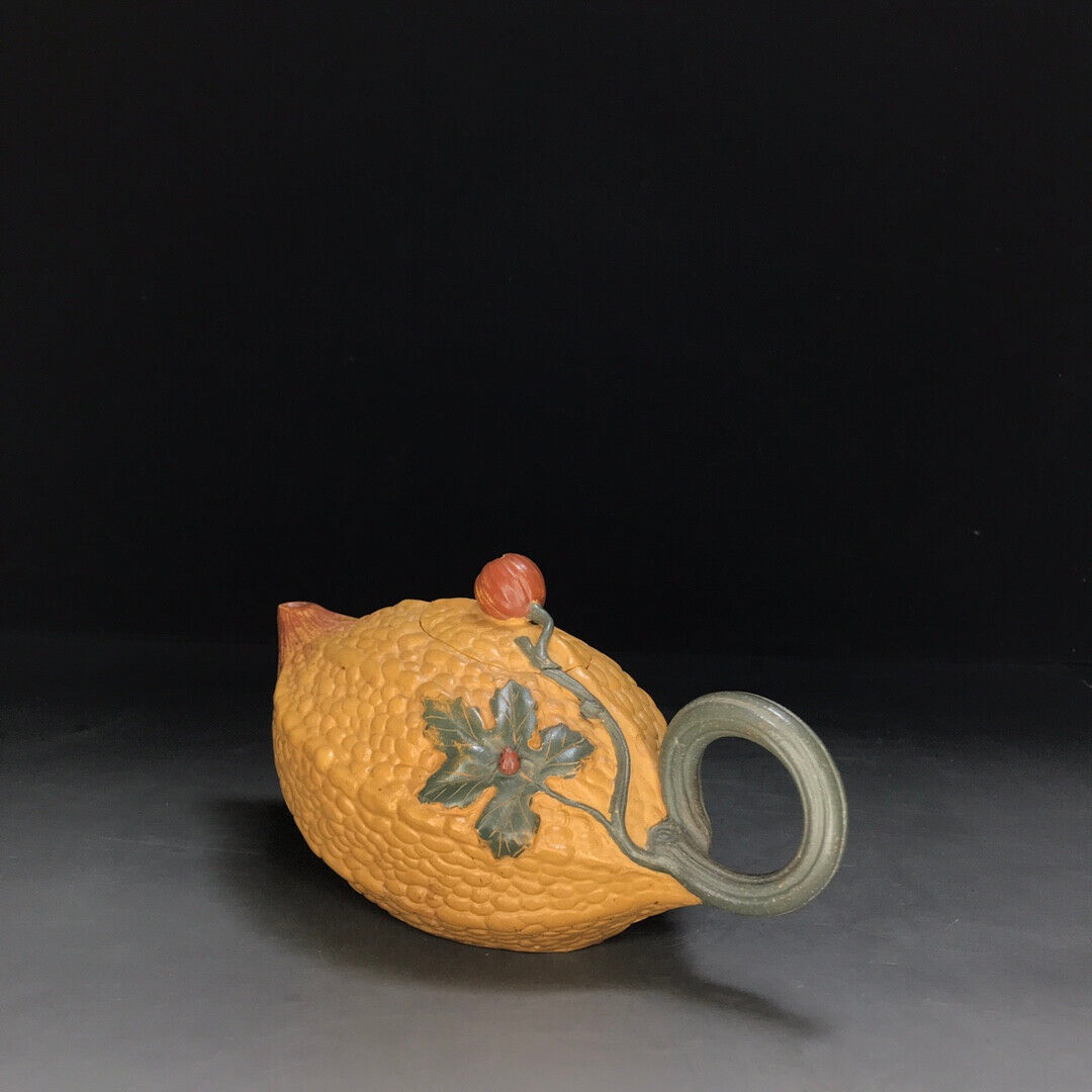 Chinese Yixing Zisha Clay Handmade Exquisite Teapot （苦尽甘来 底款：如图）