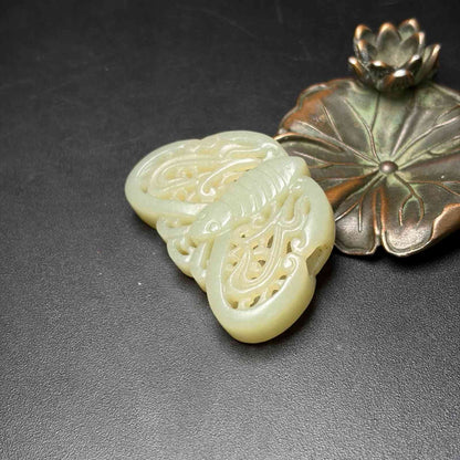 Chinese Natural Hetian Jade Hand-carved Exquisite Butterfly Pendant 31261