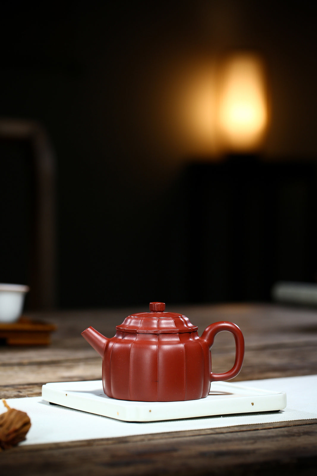 China Yixing Zisha Pottery Clovershrub Clay Handmade 200cc Tendon Grain Teapot