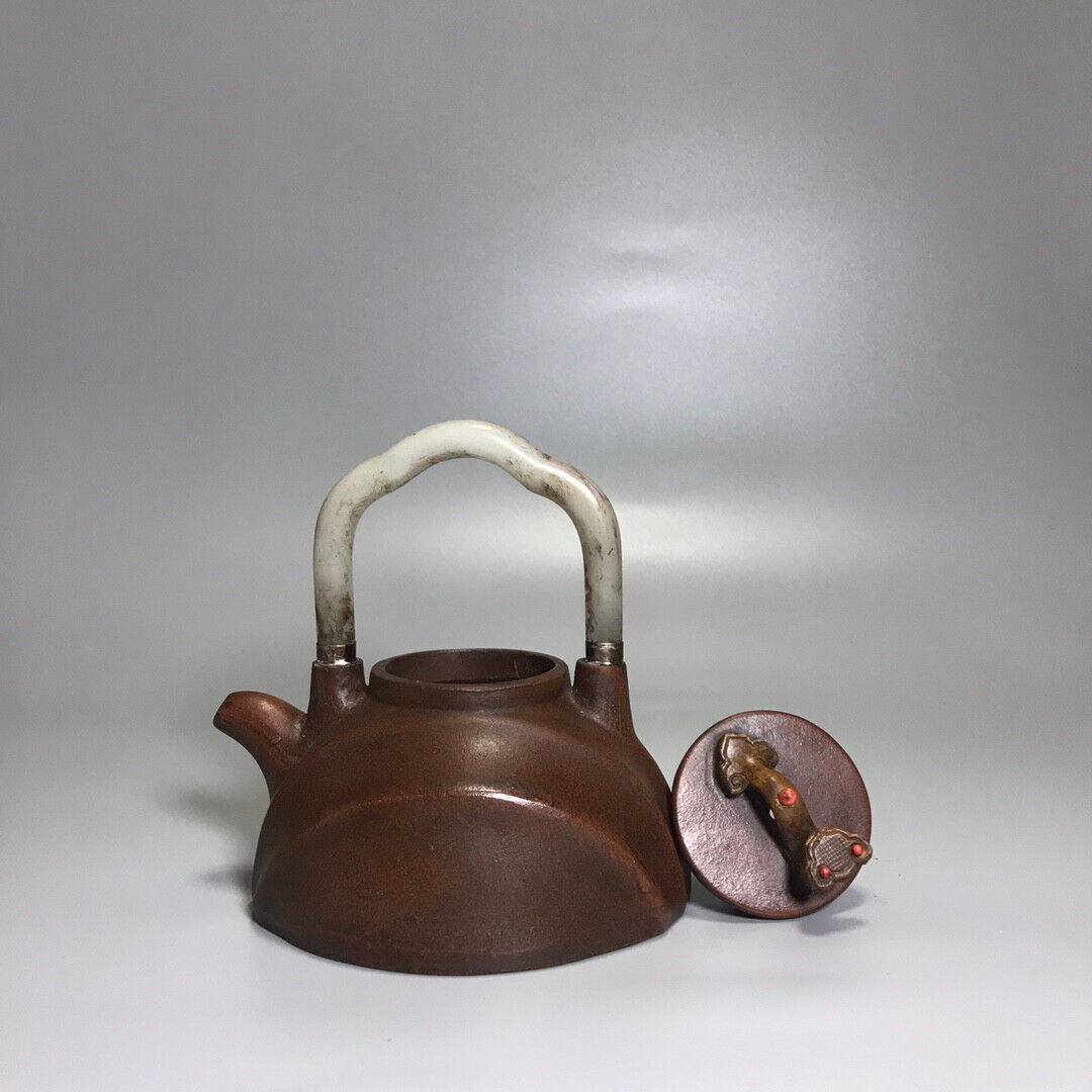 Chinese Yixing Zisha Clay Handmade Exquisite Teapot （浪花镶玉提梁 底款：杨鹏年）