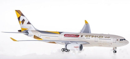1:200 30CM Phoenix ETIHAD AIRWAYS AIRBUS A330-200 Passenger Plane Diecast Model