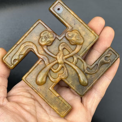 Natural Jade Stone Hindu Religious Swastik Swastika Pendant Chain Tag Amulet