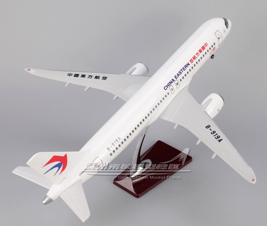 47CM 1:82 CHINA EASTERN COMAC C919 Airplane Landing Gear Aircraft Resin Model