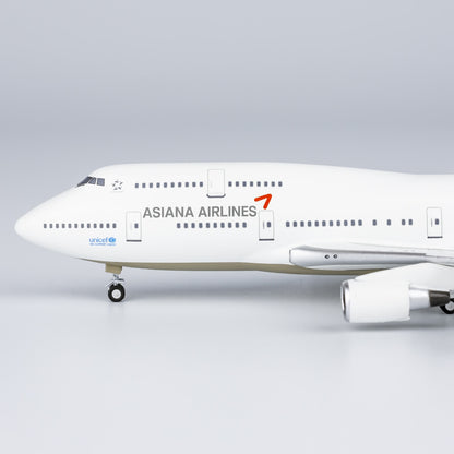 1:400 NG Lite Asiana Airlines Boeing 747-400 Diecast Aircraft Model HL7428