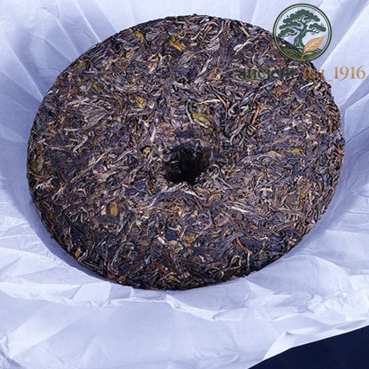 357g 2019 Ancient Tree Pu'er Raw Tea Menghai Yunnan Pu'er Tea