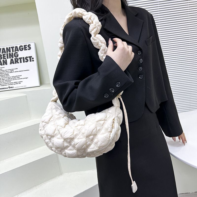 Hobos Shoulder Bags Designer Nylon Handbags Luxury Crossbody Bag Shopper Purses