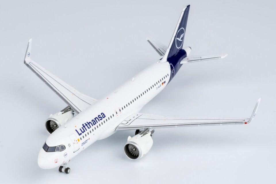 1:400 NG Model Lufthansa AIRBUS A320neo Passenger Plane Diecast Aircraft Model