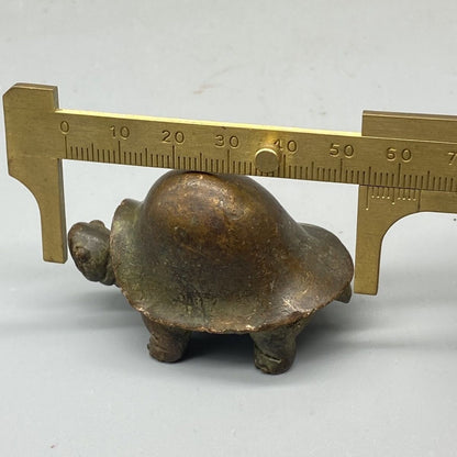 Mini Rare Chinese bronze tortoise Statue Figurine home decoration