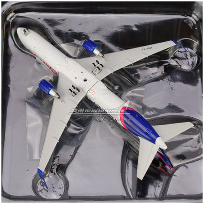 1:400 JC Wings ICELANDAIR BOEING 767-300ER Airplane Diecast Aircraft Plane Model