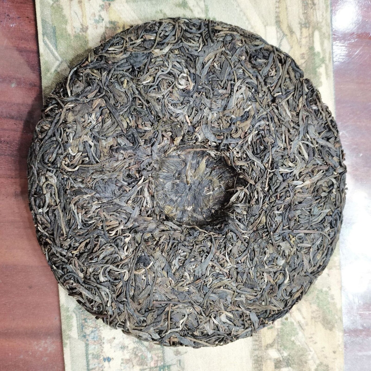 Organic Puerh Tea Menghai Old Tree 357g Pu-erh Raw Tea Round Cake