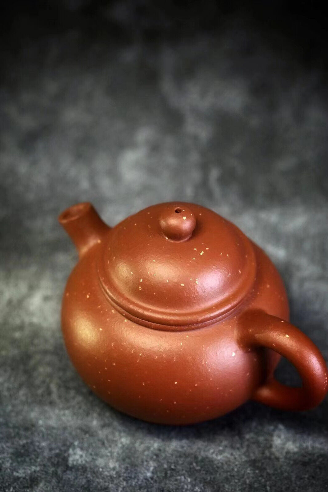 125cc Handmade Purple Sand Zhu Clay Tea Pot in Yixing, China Yuan Zhu Hu Tea Pot-