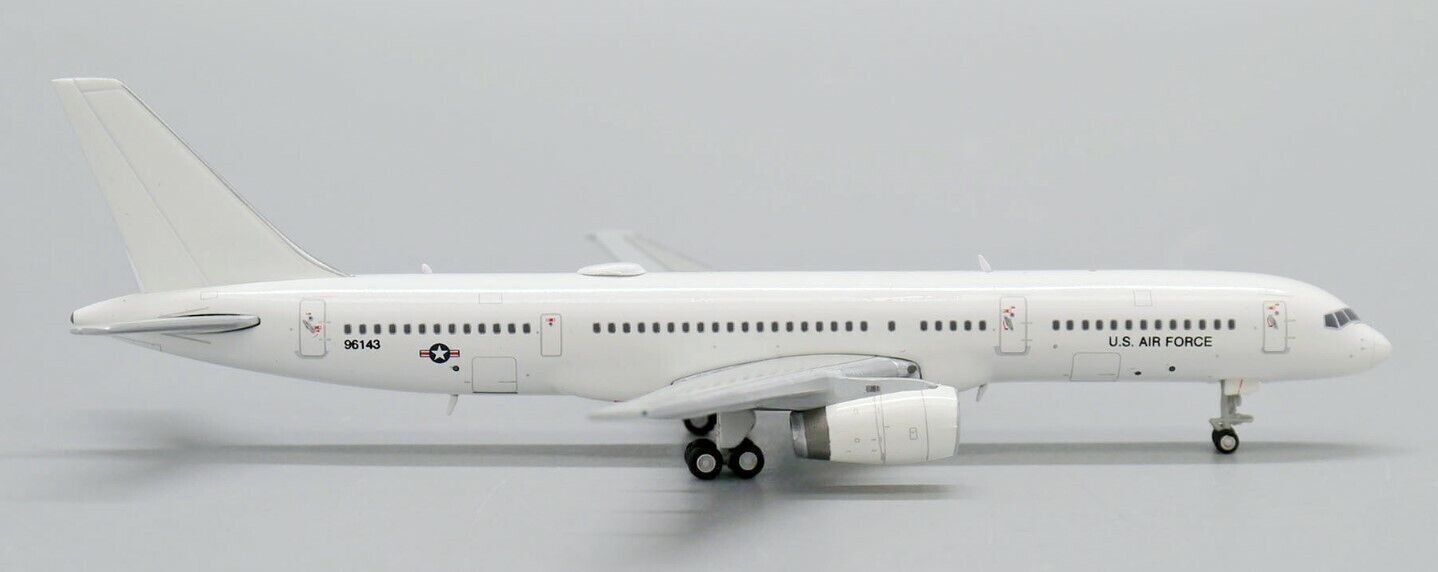 1:400 JC Wings U.S. AIR FORCE C-32B BOEING 757-200 Plane Diecast Aircraft Model
