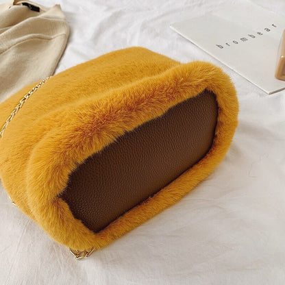 Fluffy Tote Bag Sling Chains Shoulder Strap Crossbody Faux Fur Bucket Handbag