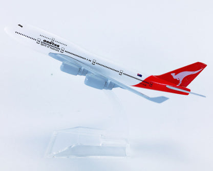 16cm Qantas Boeing 747-400 Passenger Aeroplane Diecast Plane Aircraft Model