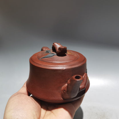Chinese Yixing Zisha Clay Handmade Kong fu tea Exquisite Teapot品名：双色竹叶壶 底款：周桂珍