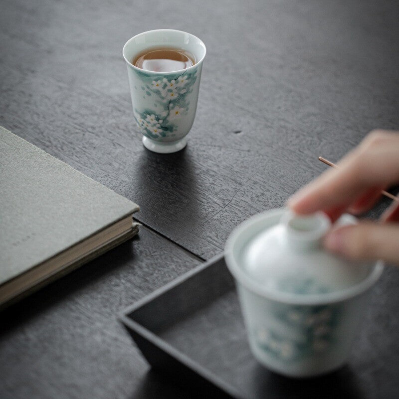 Hand-Painted Plum Blossom Master Cup Creative Tea Ceramic Kung Fu Tea Set 500ml