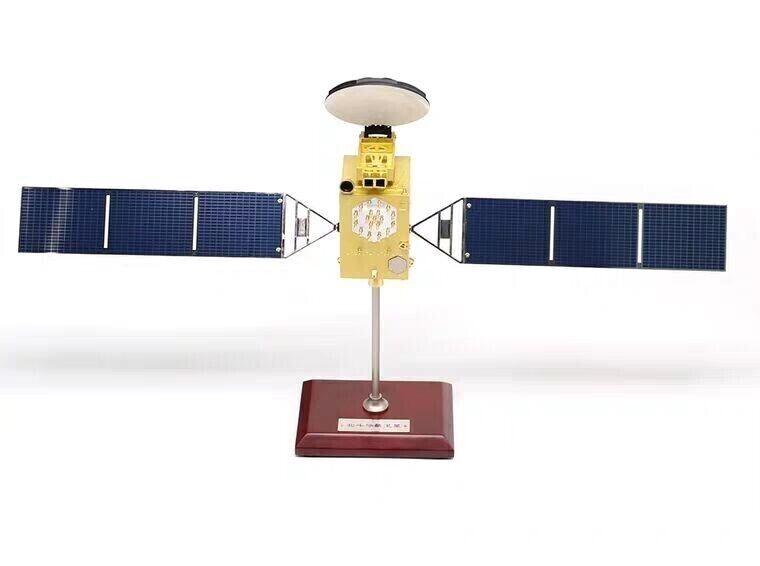 1:35 52CM BeiDou Navigation Satellite System BDS Diecast Aerospace Model