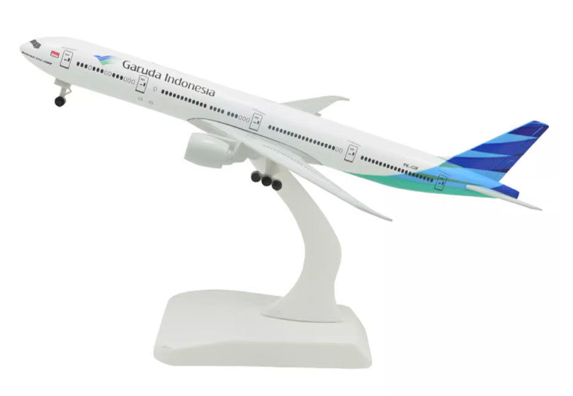 20CM Garuda Indonesia BOEING 777-300ER Passenger Aircraft Diecast Airplane Model