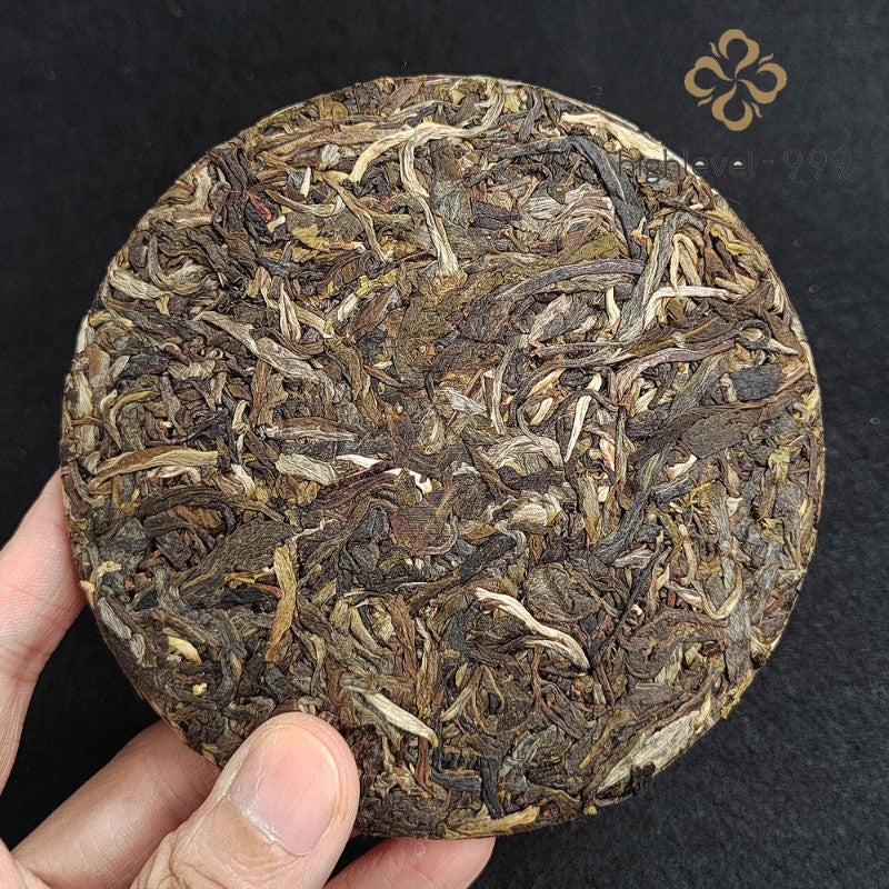 100g Pu'er Tea Cake Yunnan Yiwu Laobanzhang Old Tree Aged Mountain Leaf Tea