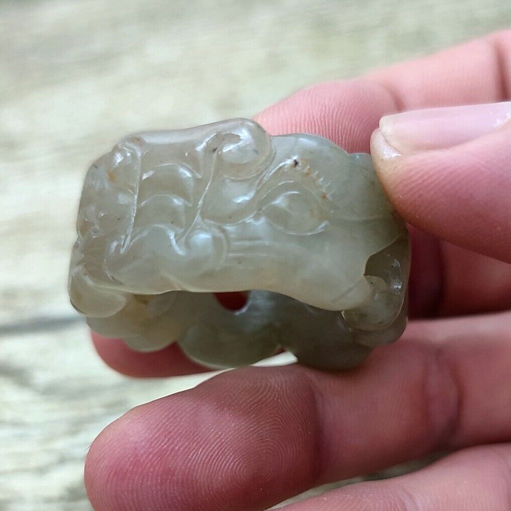 Chinese Hotan Hetian Jade Carving Unique Sculpture Collector Thumb Ring Jewelry