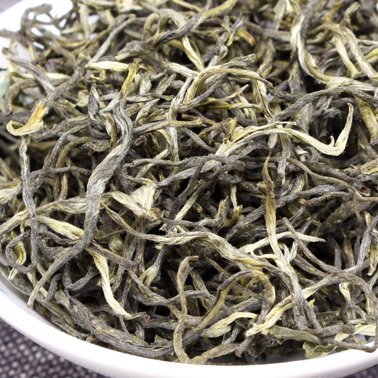 Dian Lv Silver Tips Yunnan Green Tea Supreme Organic Early Spring Snowy Mountain