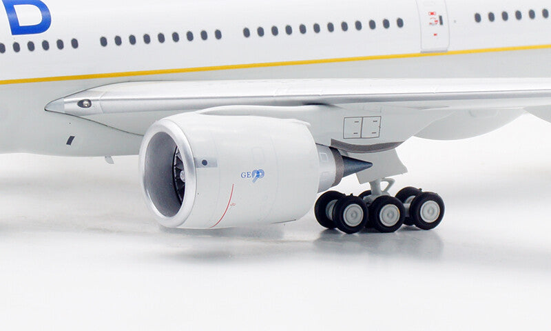 1:200 32CM InFlight UNITED BOEING 777-200 Passenger Airplane Diecast Plane Model