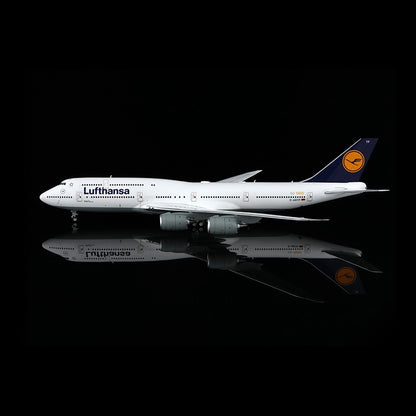 1:200 SQ Wings Lufthansa B747-8 D-ABYP Passenger Airplane Diecast Plane Model