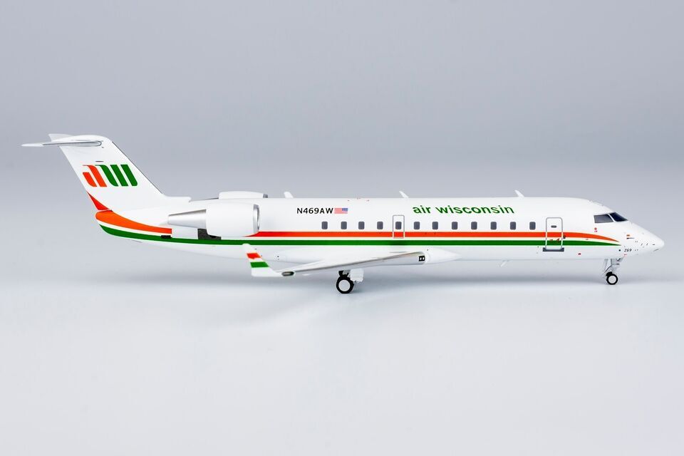 1:200 NG Model Air Wisconsin Bombardier CRJ200LR Airplane Diecast Aircraft Model