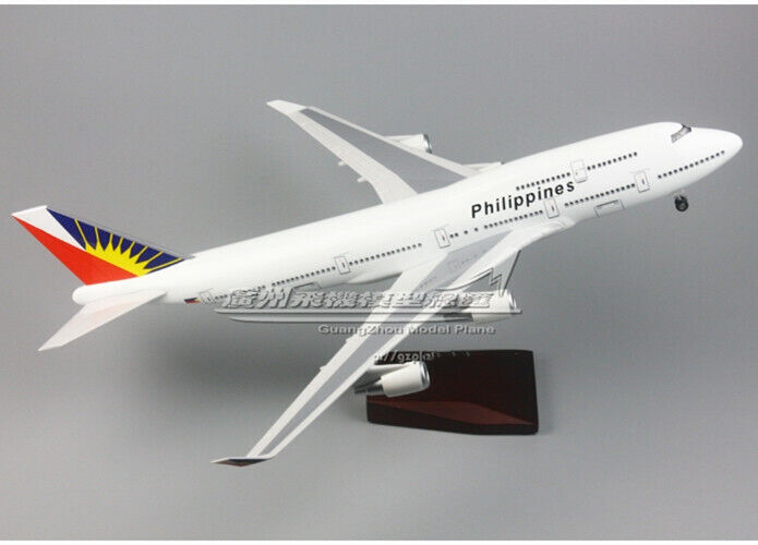 1:150 47CM Philippines BOEING 747-400 Airplane Landing Gear Resin Aircraft Model