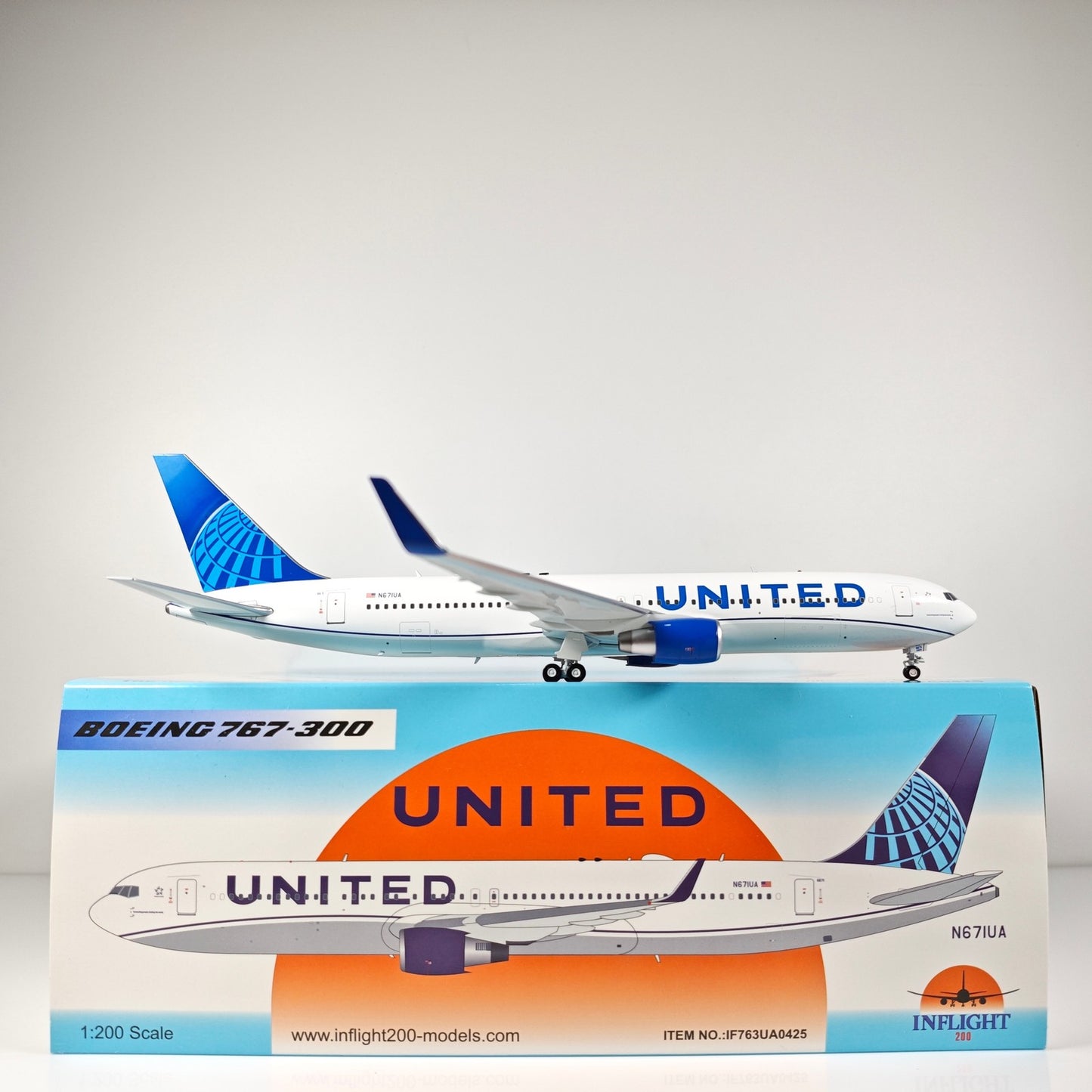 1:200 InFlight United B767-300 N671UA Passenger Airplane Diecast Plane Model