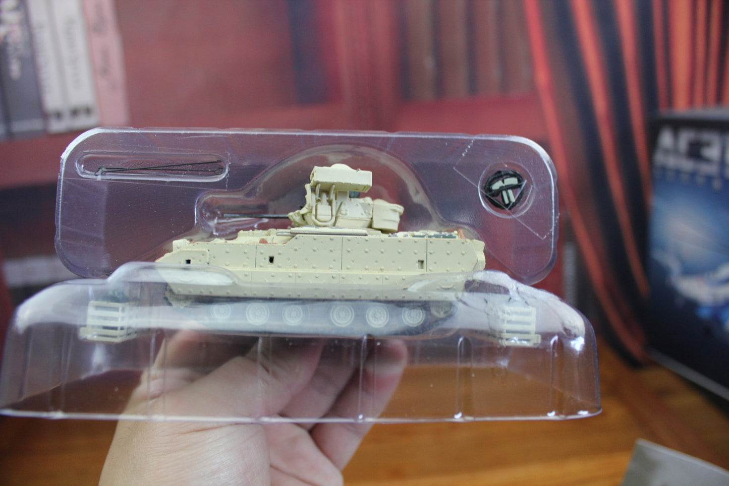 1:72 US M3A2 Bradley Main Battle Tank Collection Static Model Simulation